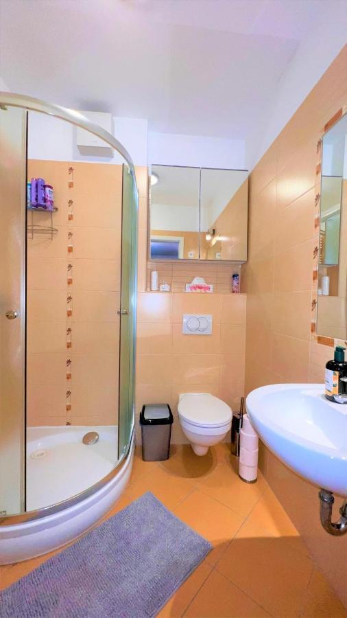 Cosy Living Apartment W Balcony Budapest Kültér fotó
